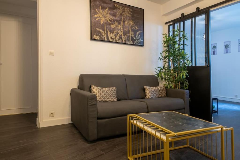 Appartamento Elegant T3 Le Petit Palais Avignone Esterno foto